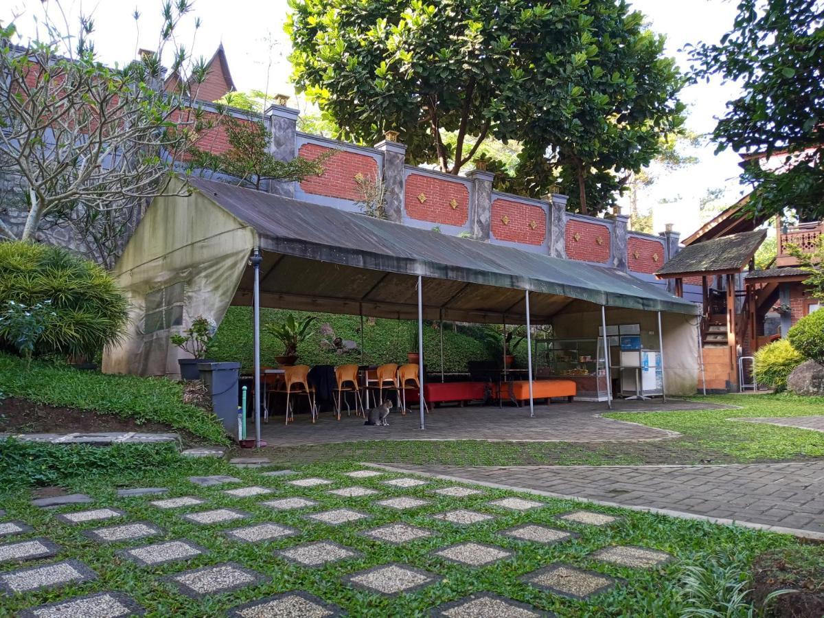 Bantal Guling Villa Lembang Exterior foto