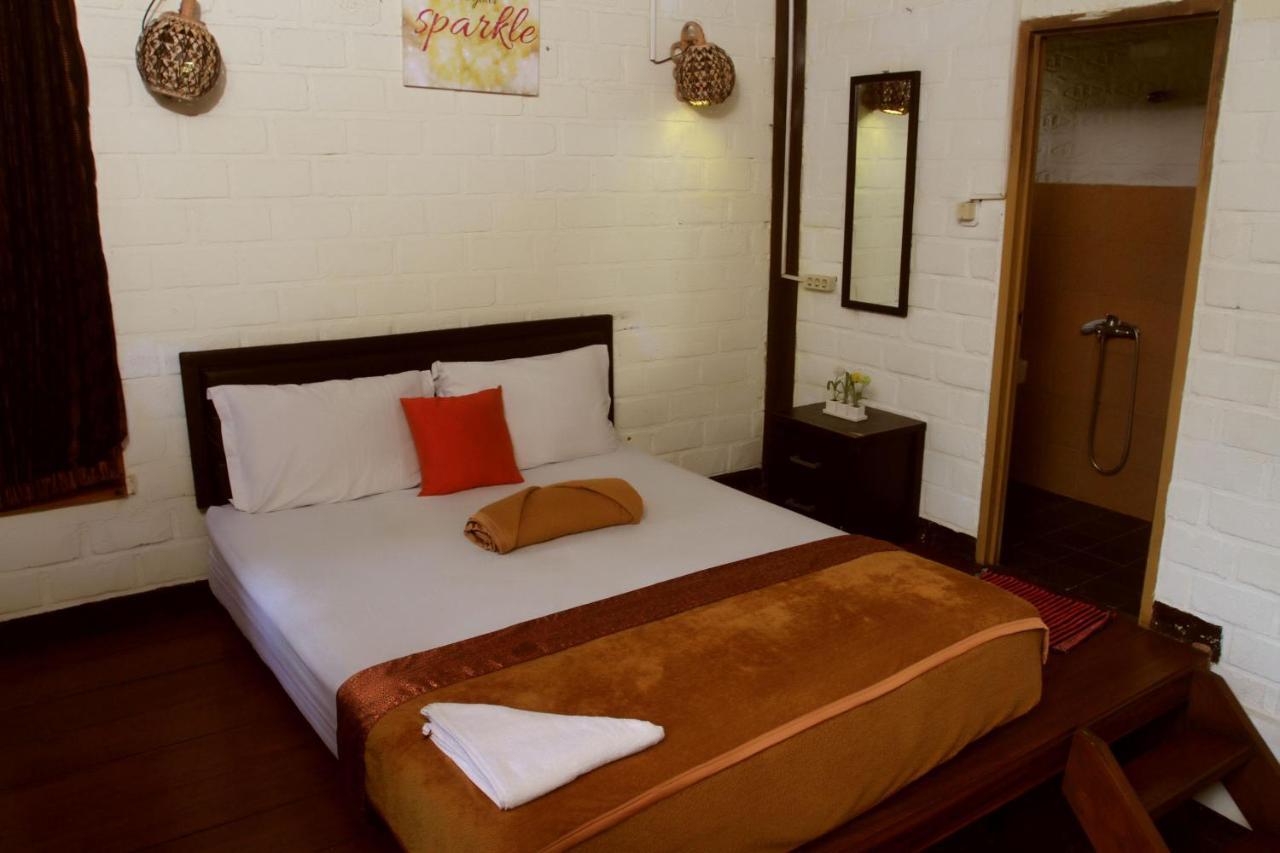 Bantal Guling Villa Lembang Exterior foto