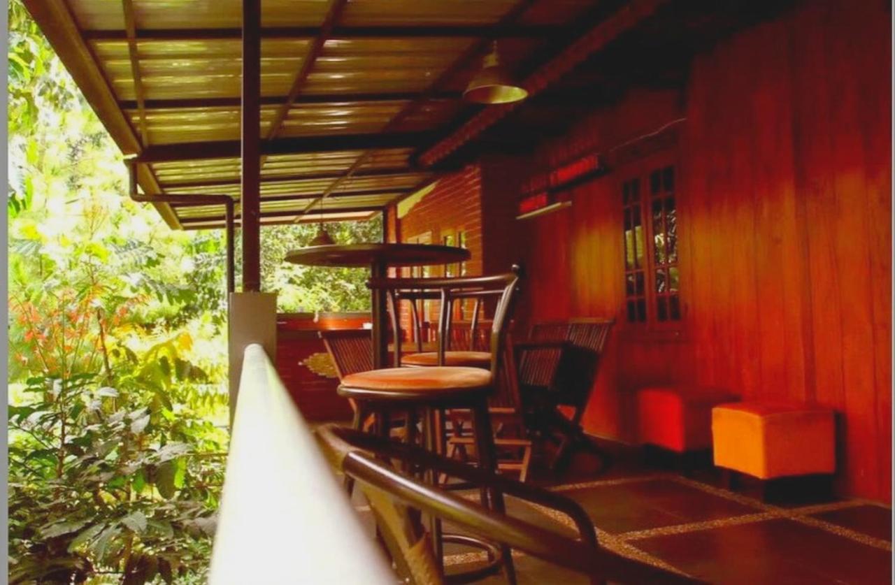 Bantal Guling Villa Lembang Exterior foto